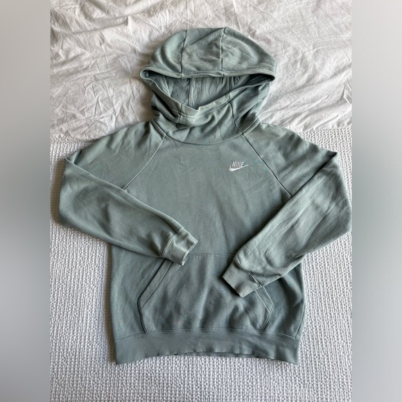 Women’s Nike funnel sweatshirt - Picture 1 of 3